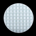 8英寸晶圆片，含有可控制的相位变化像素来调节光线